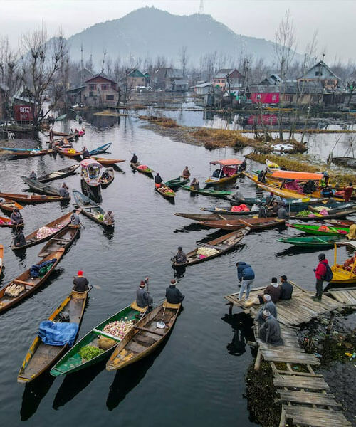 4 Night 5 Days kashmir Package with Gulmarg Night stay